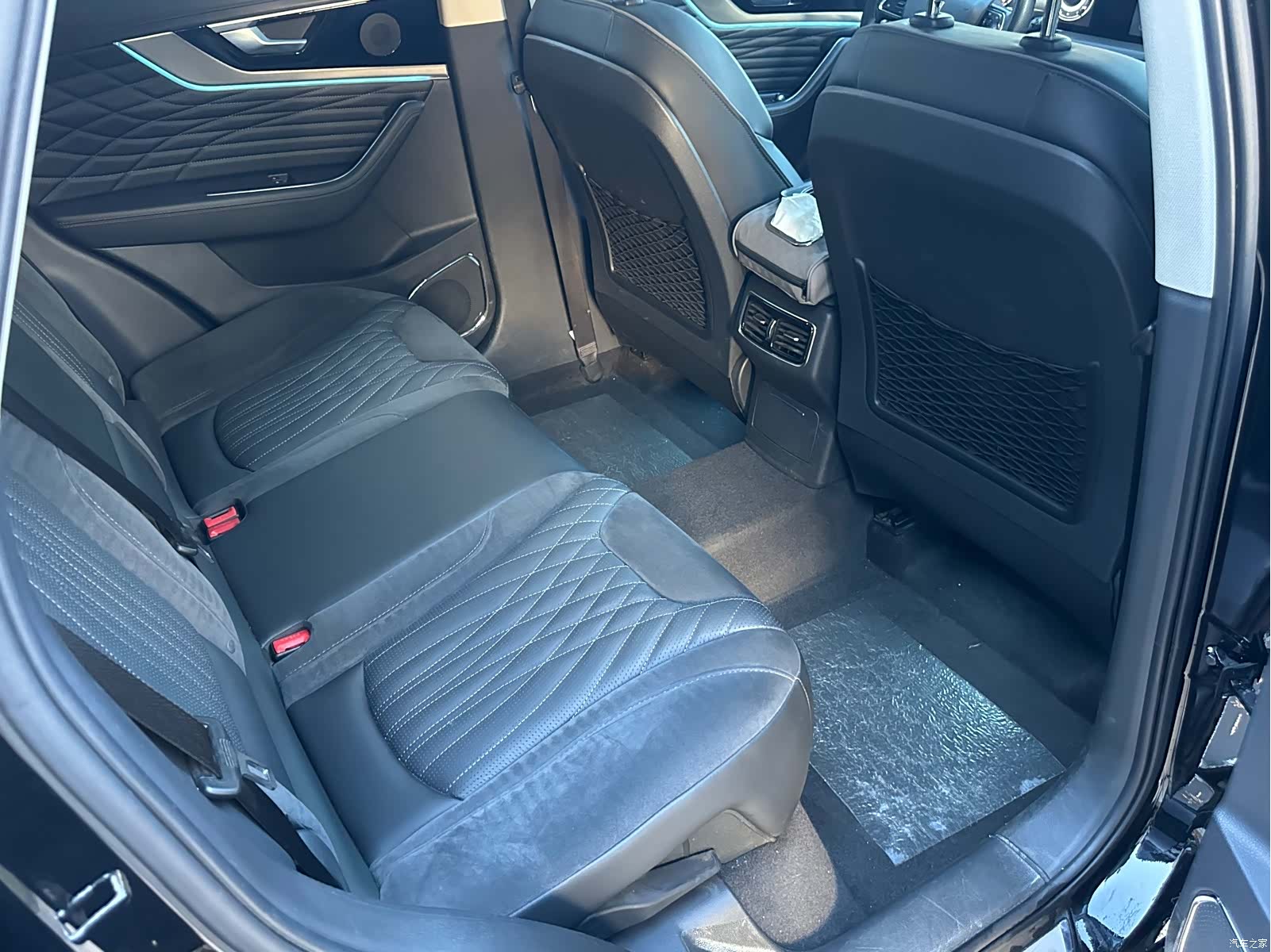 Hongqi HS5, 2023 15