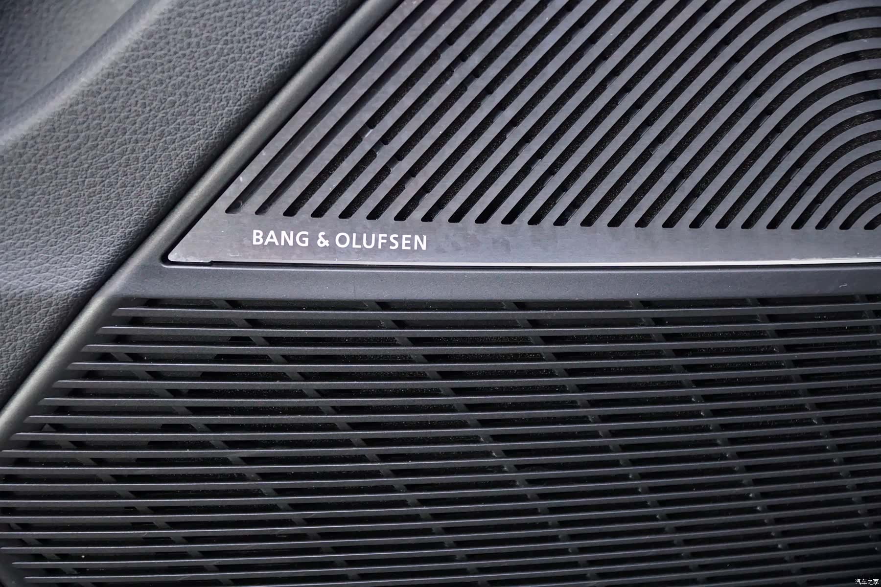 Audi Q8, 2019 14