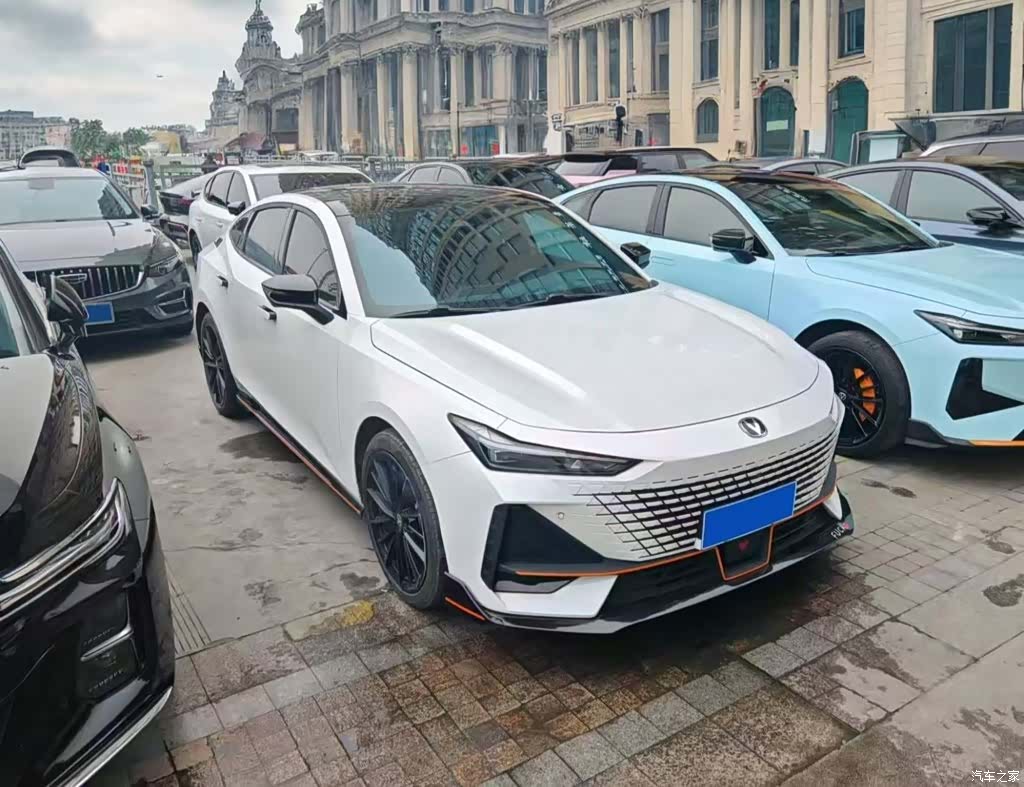 Changan UNI-V, 2023 3