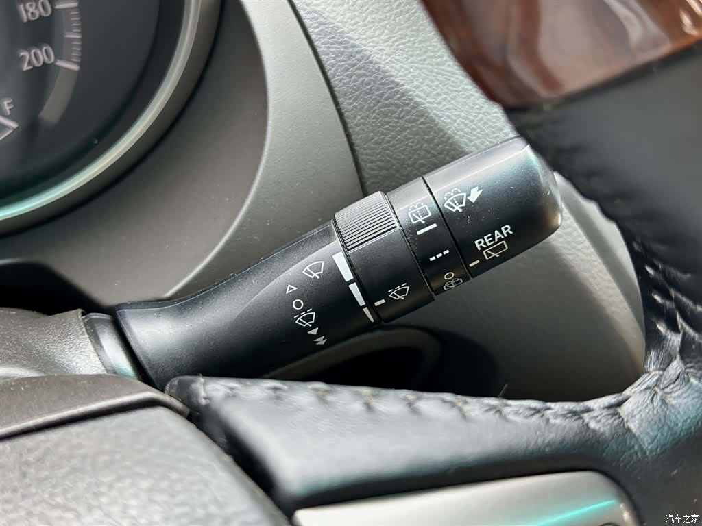 Toyota Prado, 2013 32