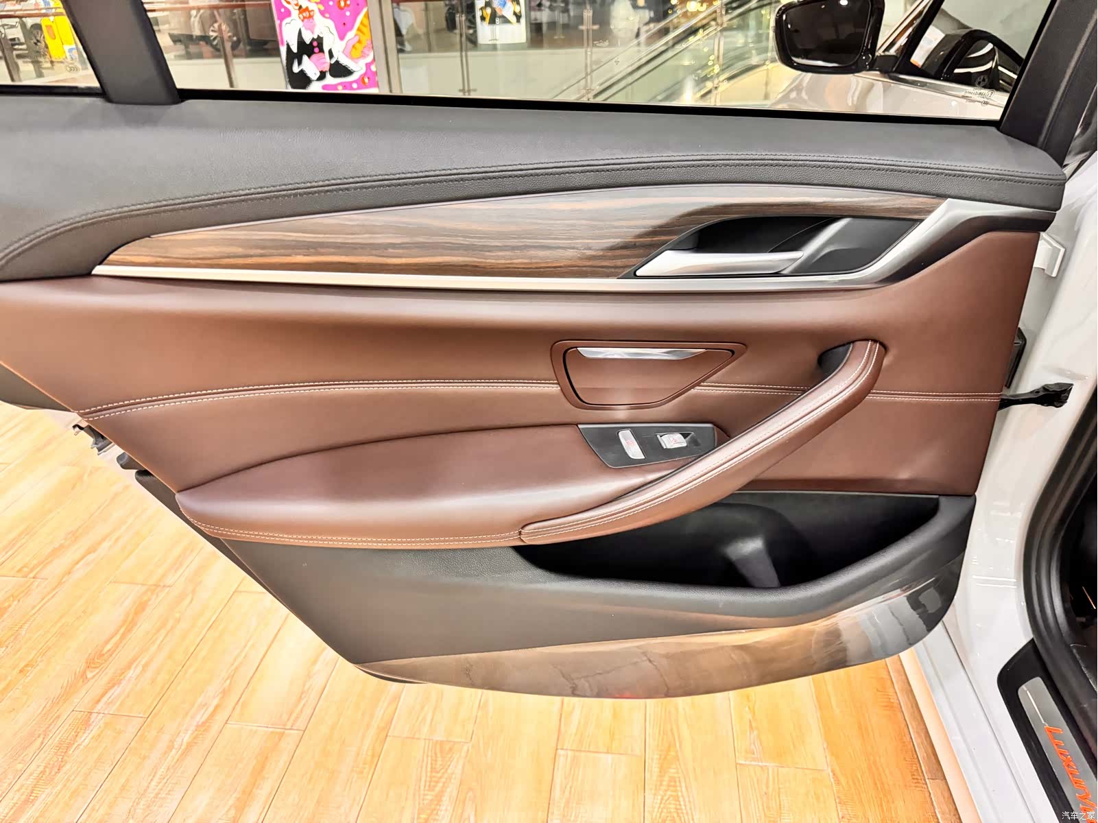 BMW 5 Series, 2018 13
