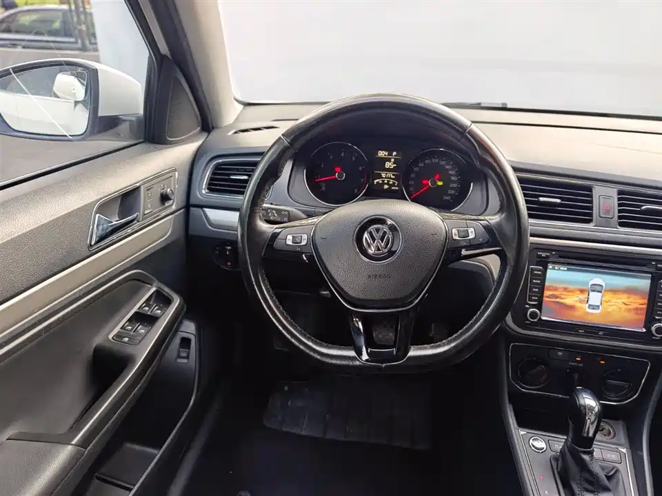Volkswagen Lavida