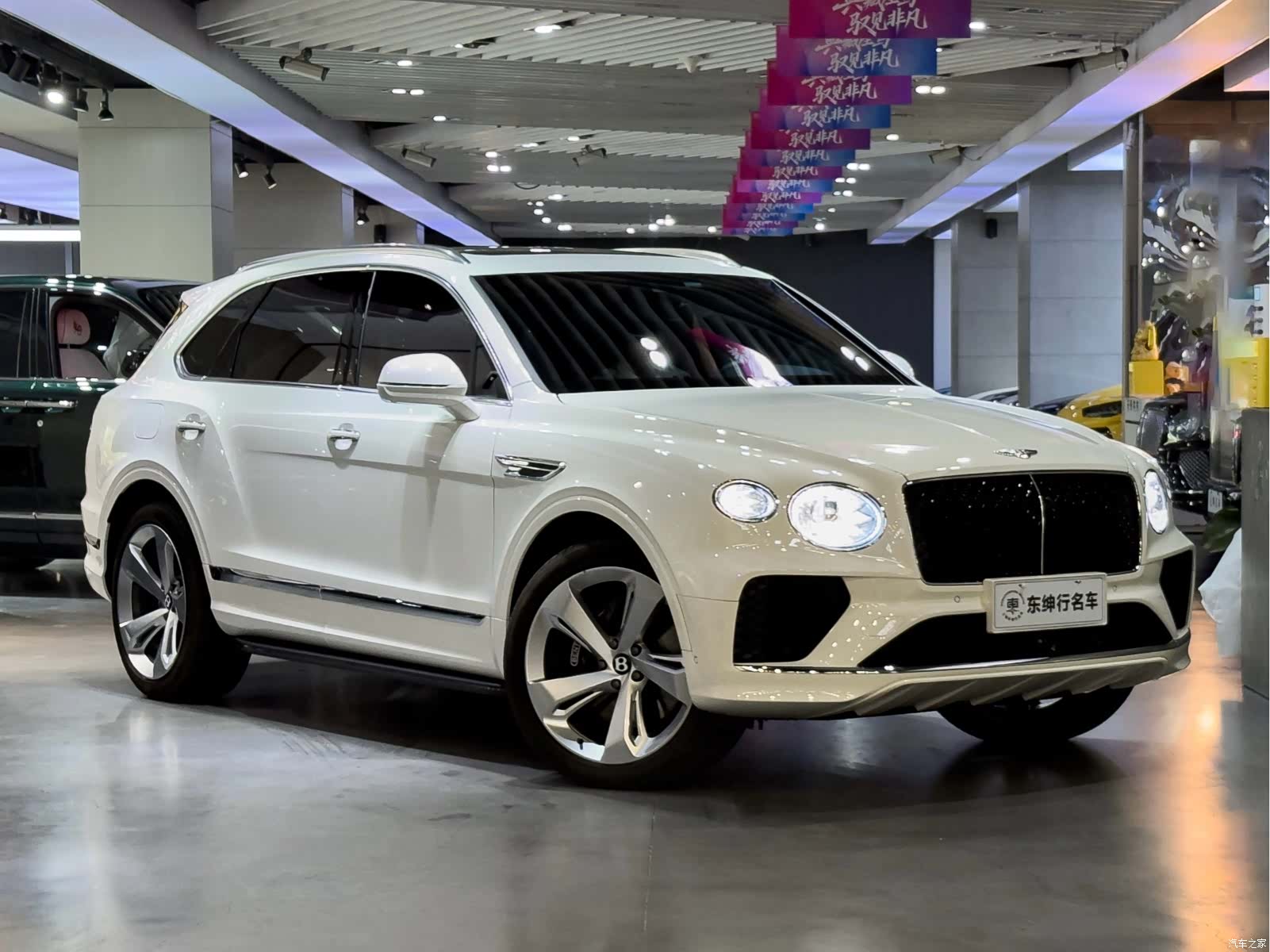 Bentley Bentayga, 2025 3