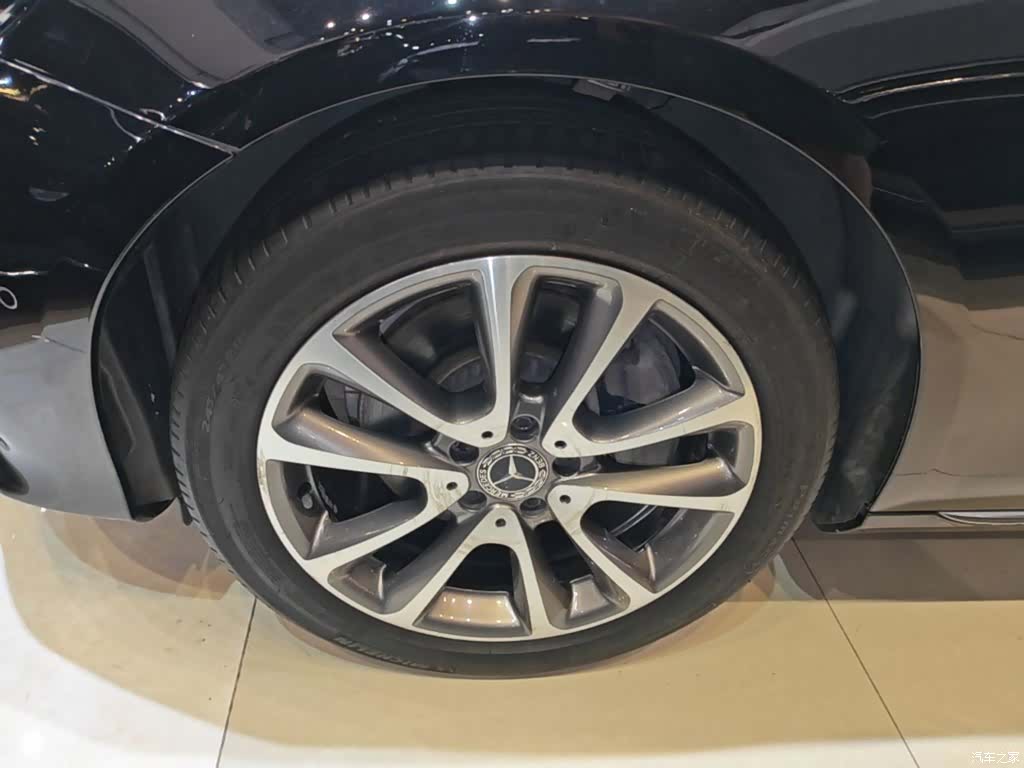 Mercedes-Benz E-Class, 2018 23