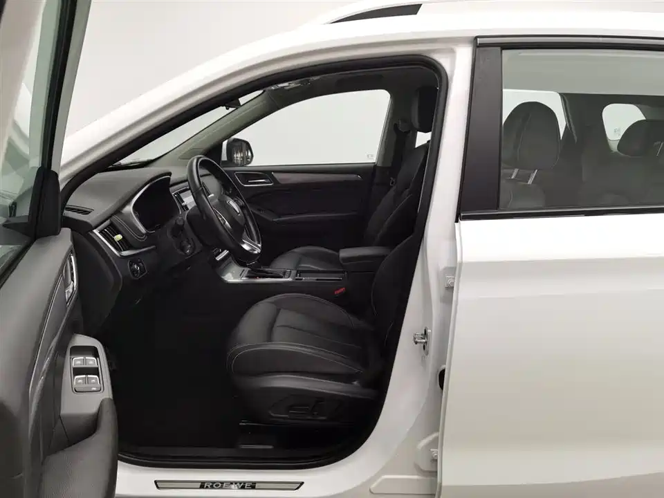 Roewe RX5