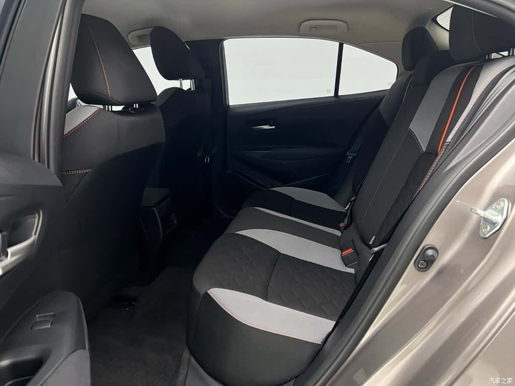 Toyota Corolla, 2023 11