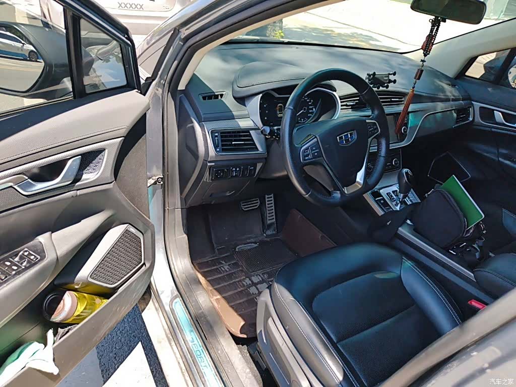 Geely Emgrand, 2017 13