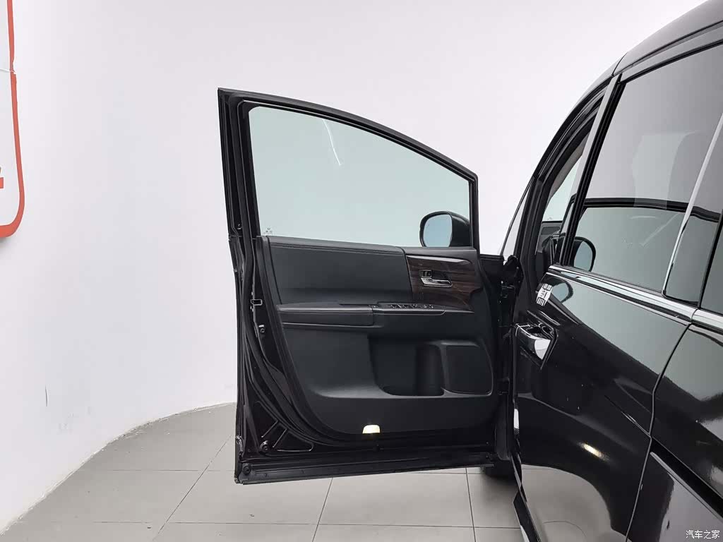 Honda Elysion, 2018 8