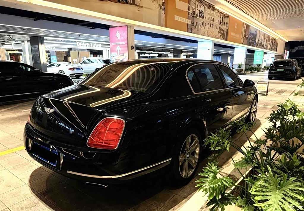 Bentley Flying Spur, 2013 7