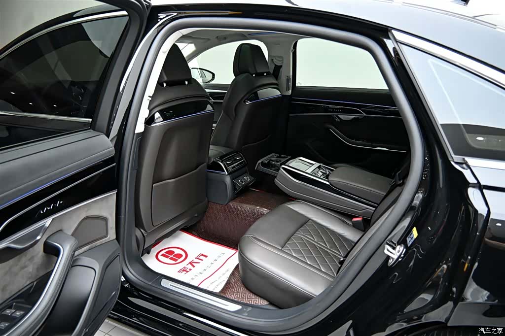 Audi A8L, 2022 13