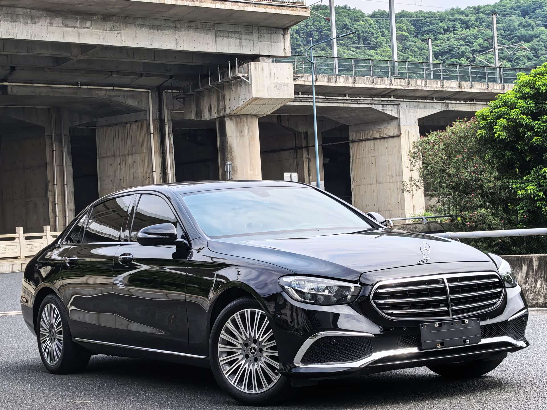 Mercedes-Benz E-Class, 2021 1