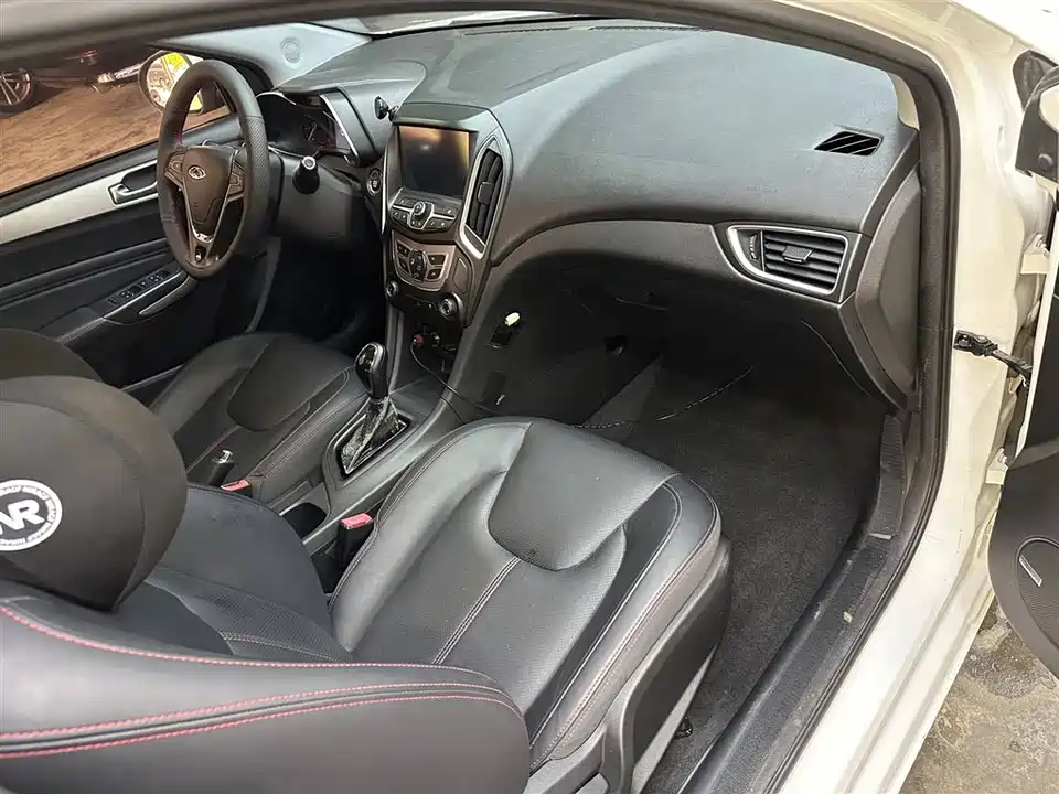 Chery Arrizo 5