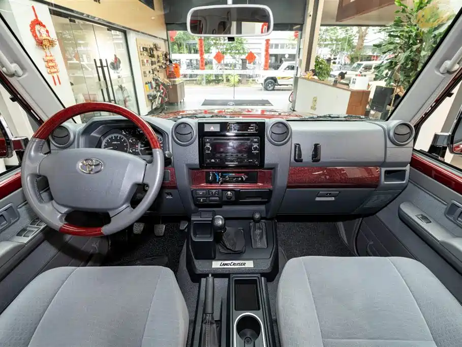 Toyota Land Cruiser Toyota Land Cruiser