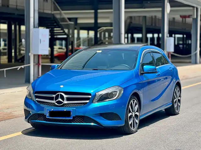 Mercedes-Benz A-Class 2016 — купить из Китая под заказ