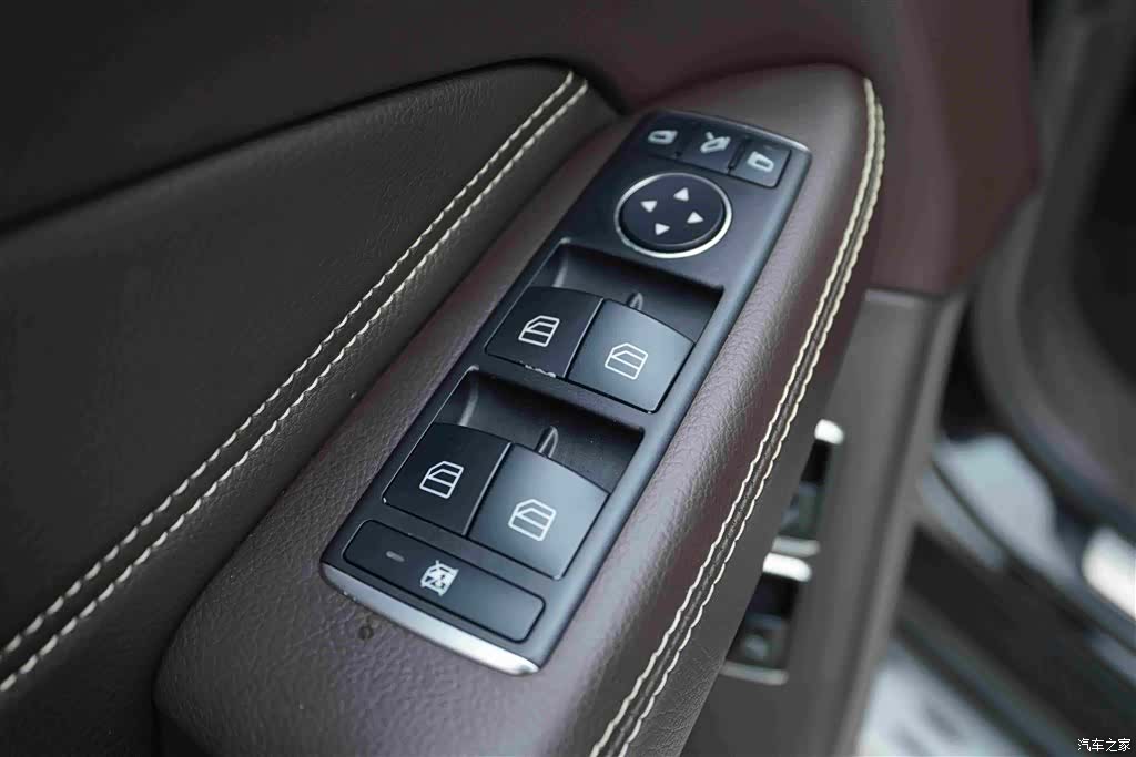 Mercedes-Benz GLS, 2018 10