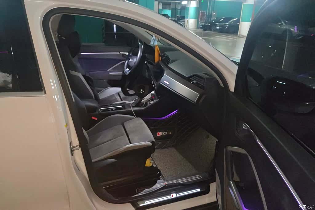 Audi Q3, 2020 8