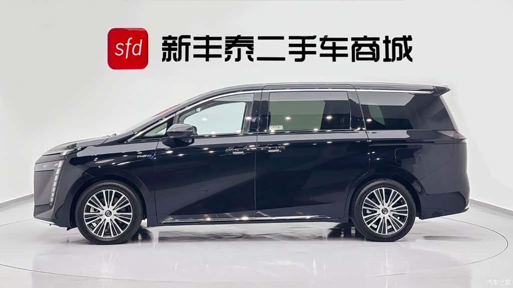 Trumpchi E8, 2026 4