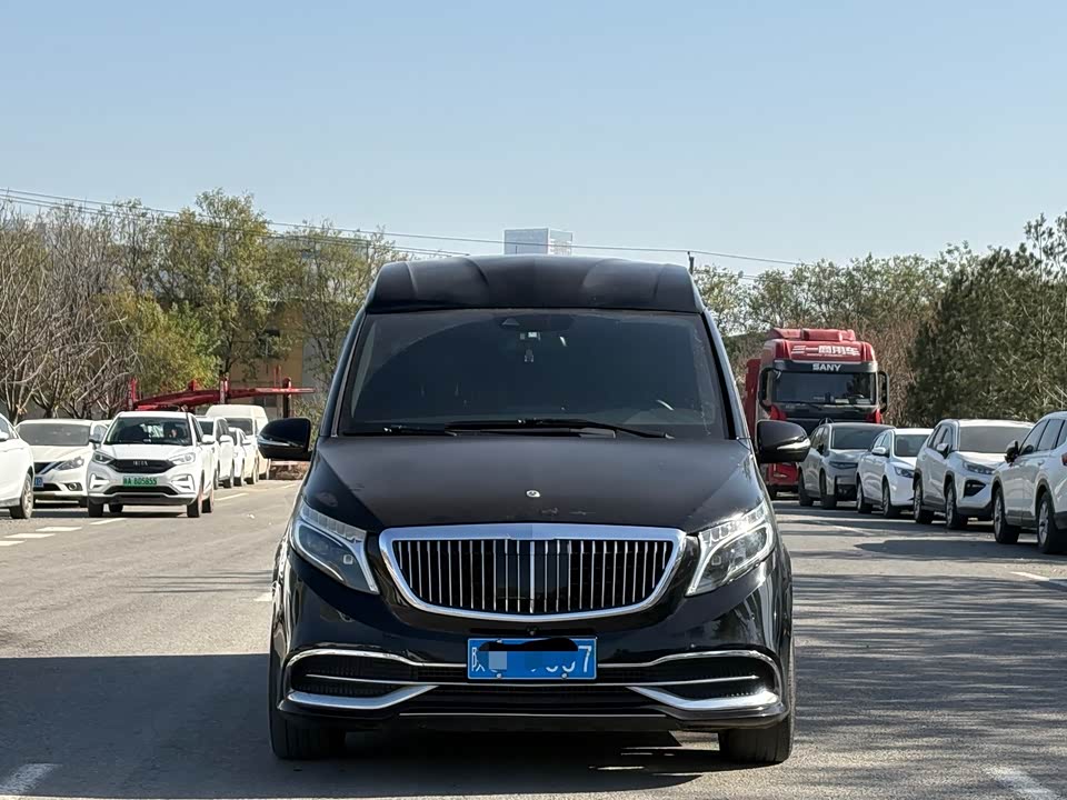 Mercedes-Benz V-class