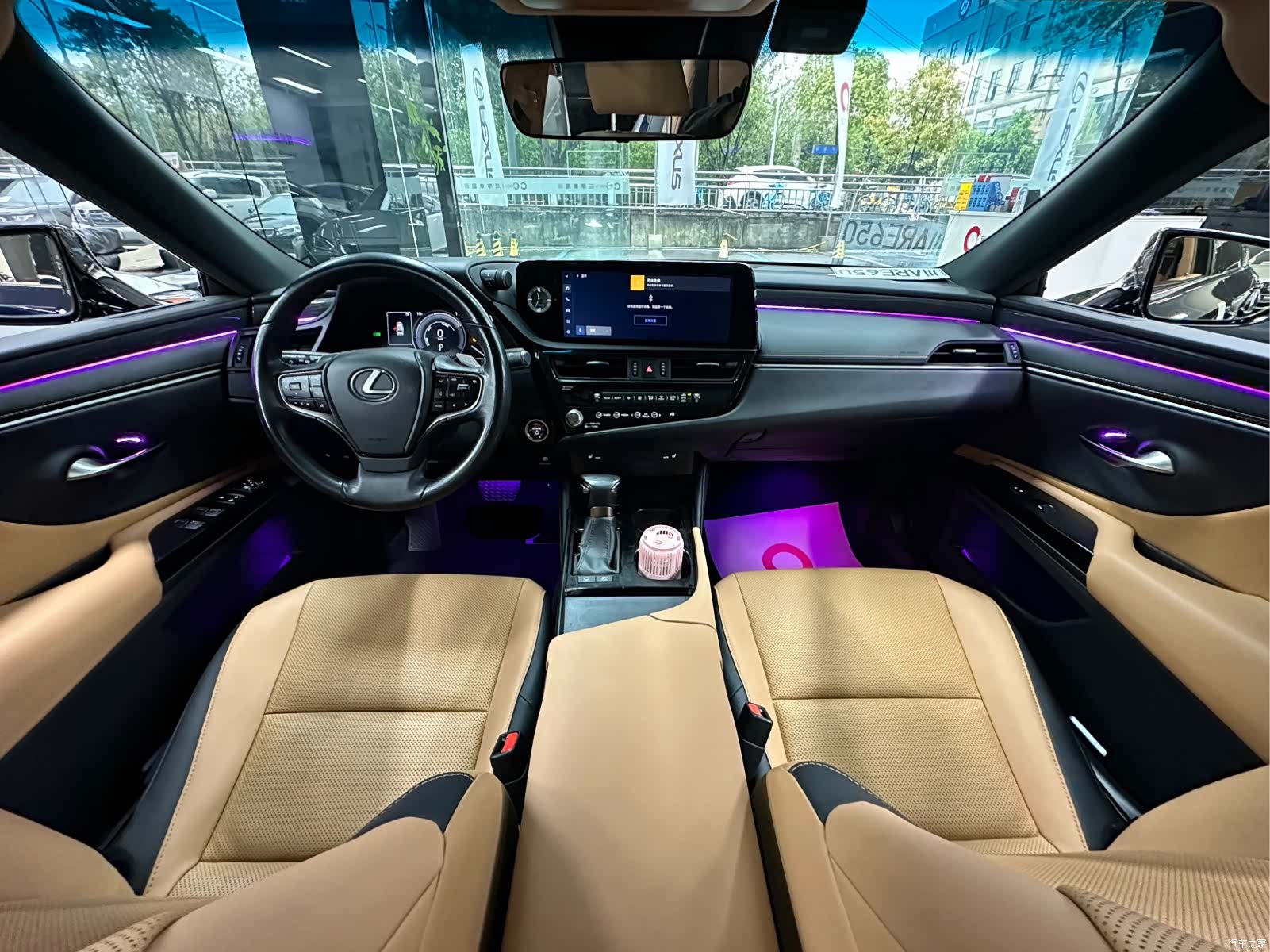 Lexus ES, 2023 11