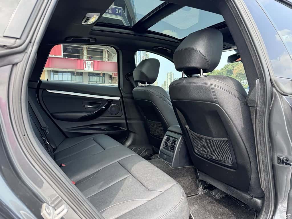 BMW 3 Series, 2019 18