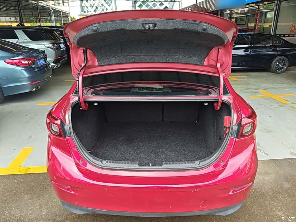 Mazda Mazda3, 2017 19