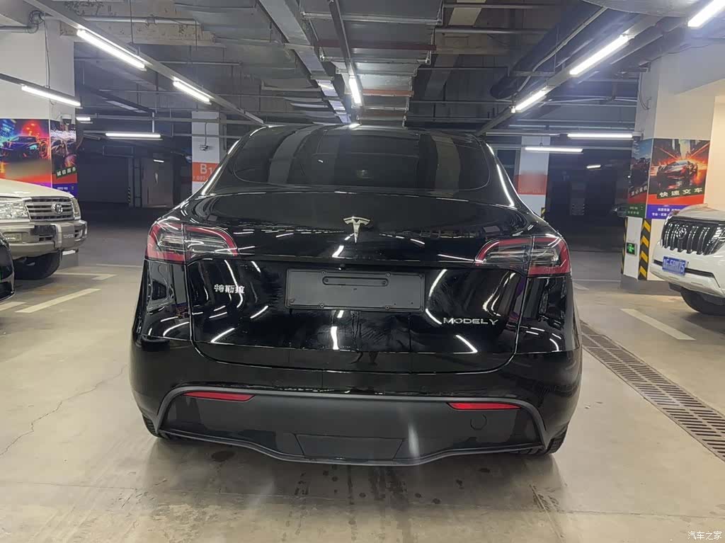 Tesla Model Y, 2022 6