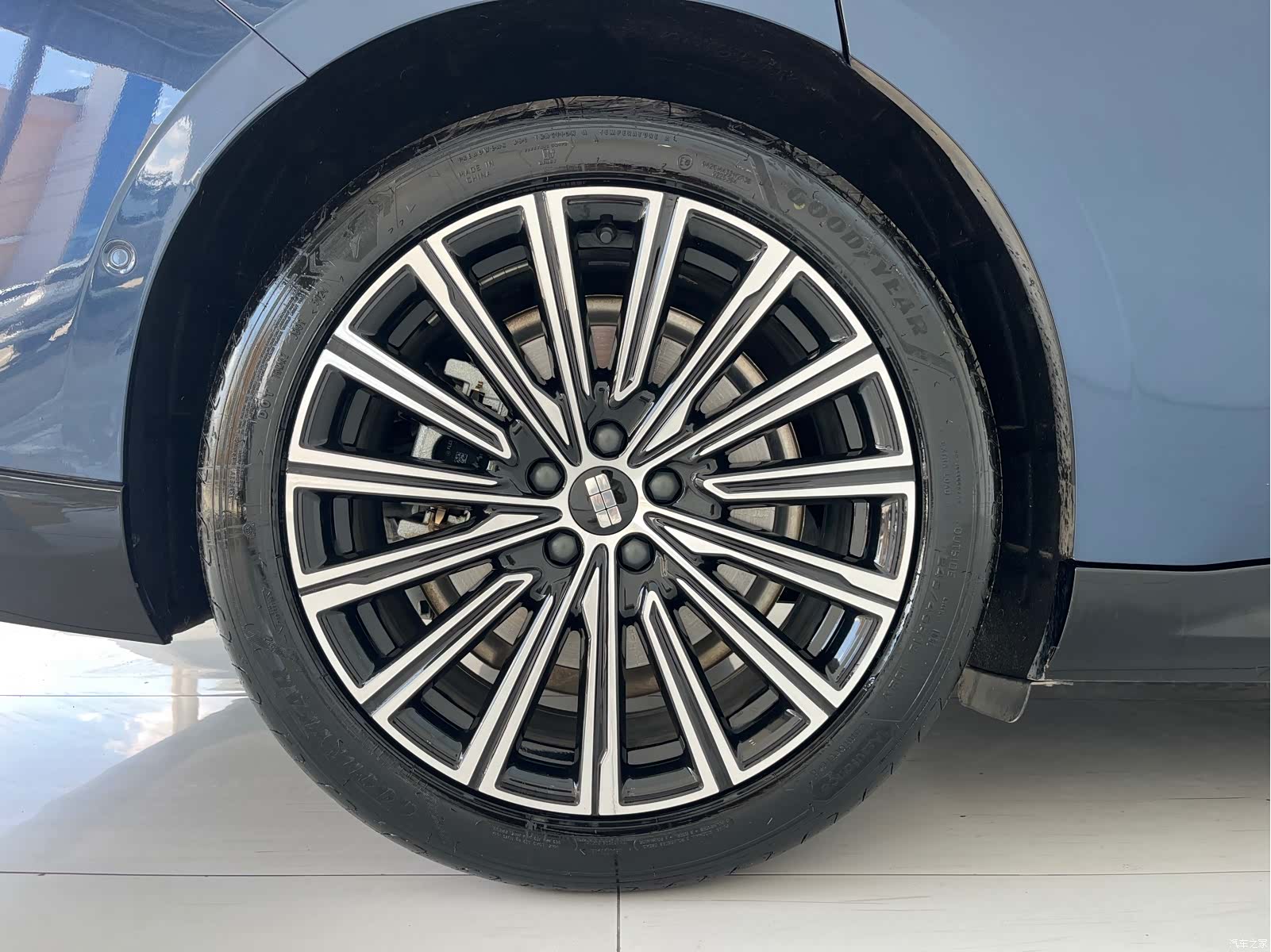 Geely 8, 2025 6
