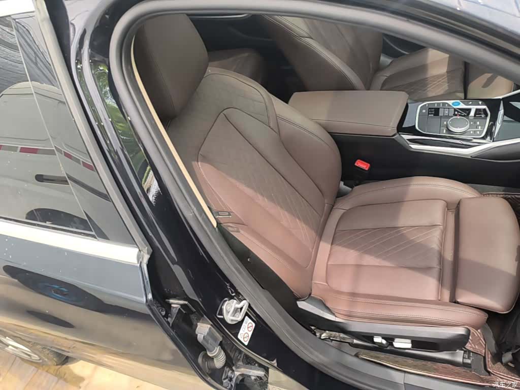 BMW i3, 2023 25