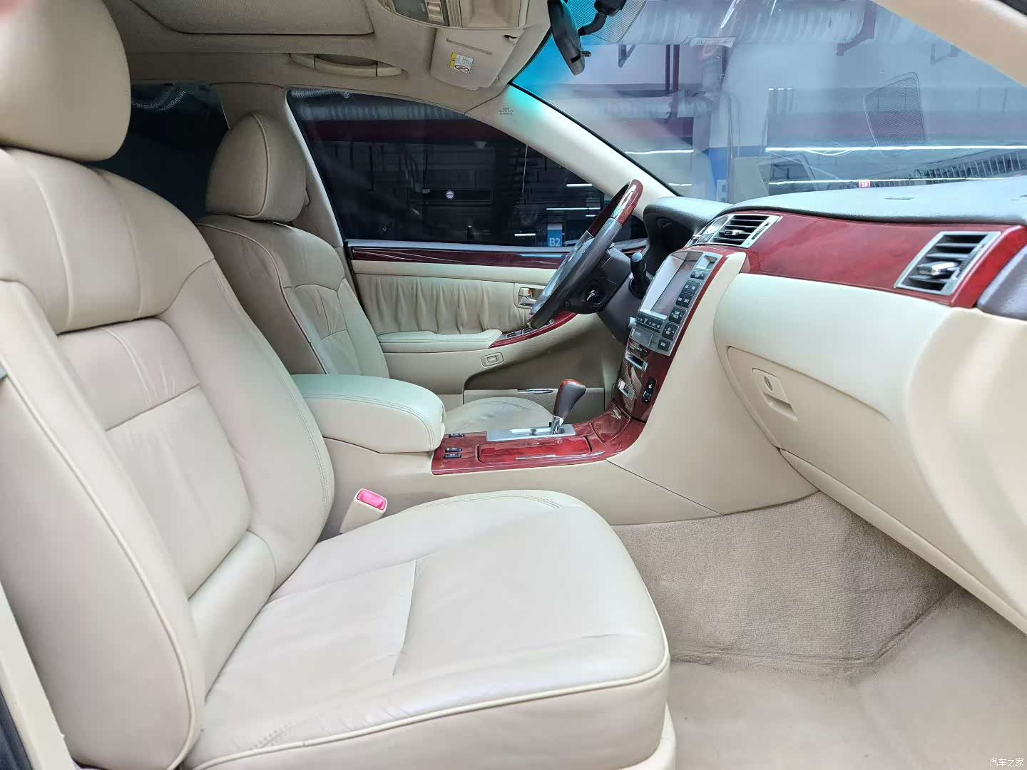 Hongqi HQ300, 2007 7