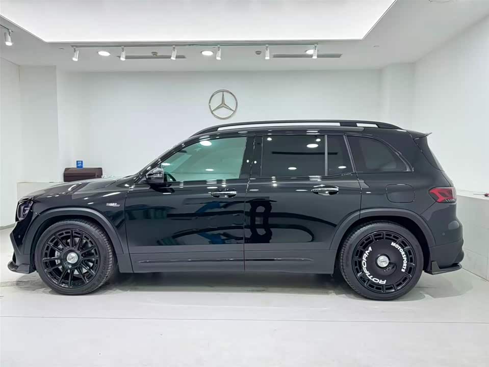 Mercedes-Benz GLB AMG
