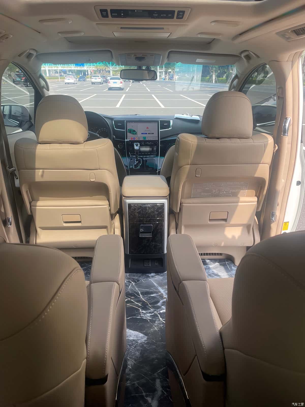 Toyota Alphard, 2012 12