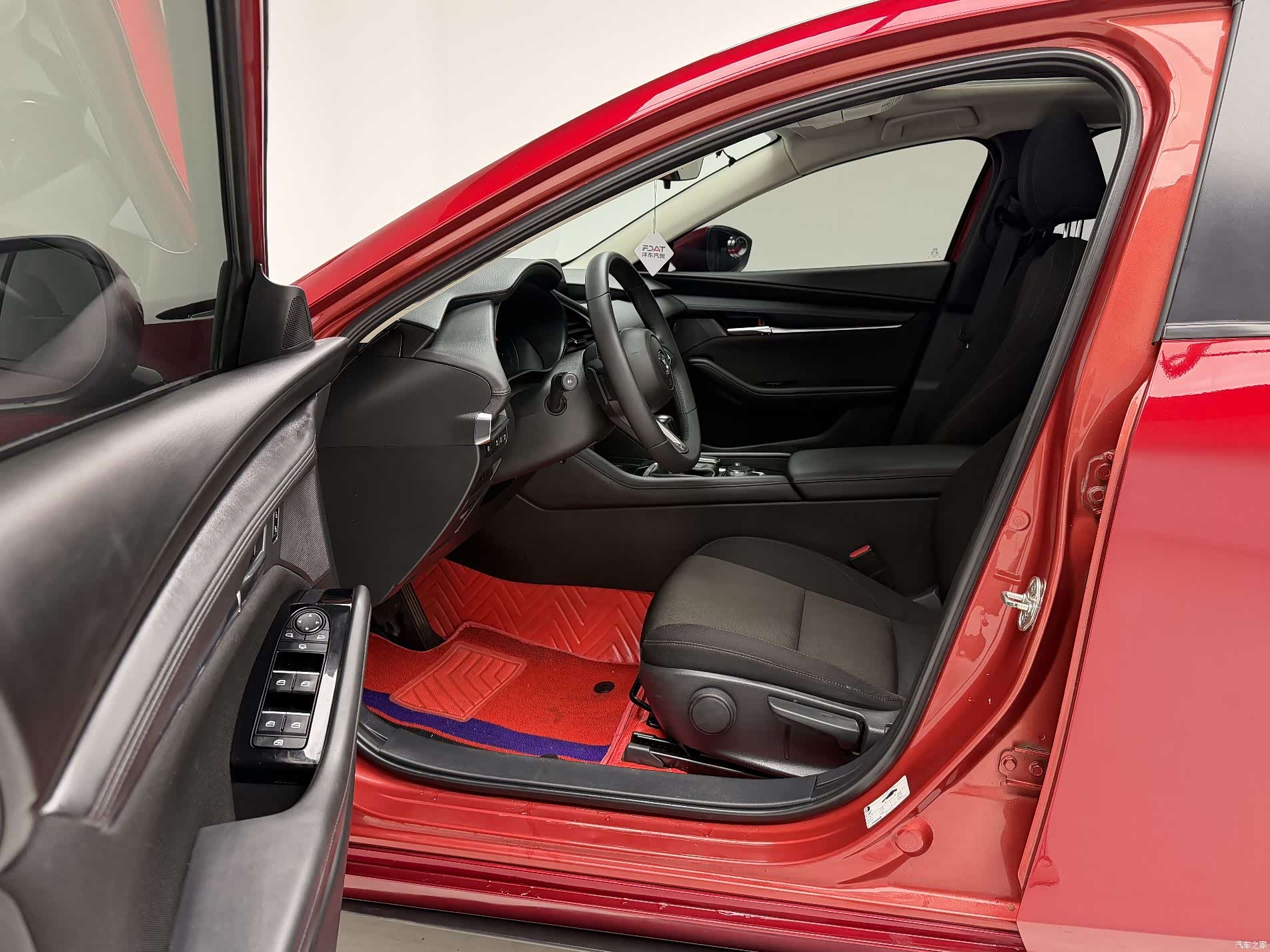 Mazda Mazda3, 2023 13