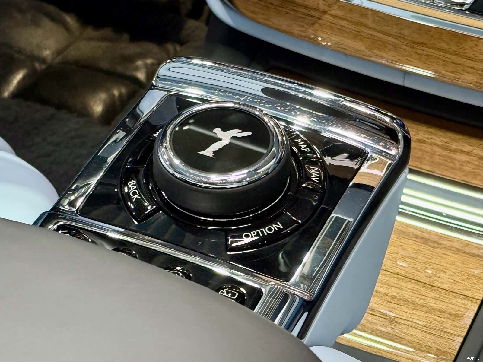 Rolls-Royce Phantom, 2020 15