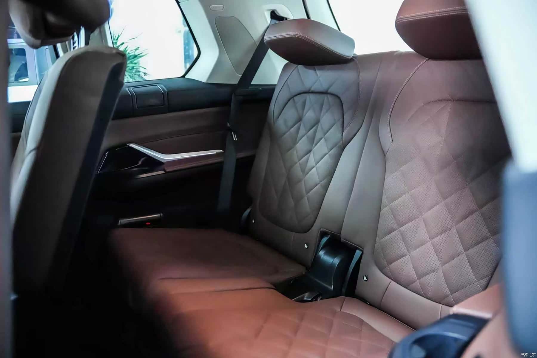 BMW X7, 2023 все фото