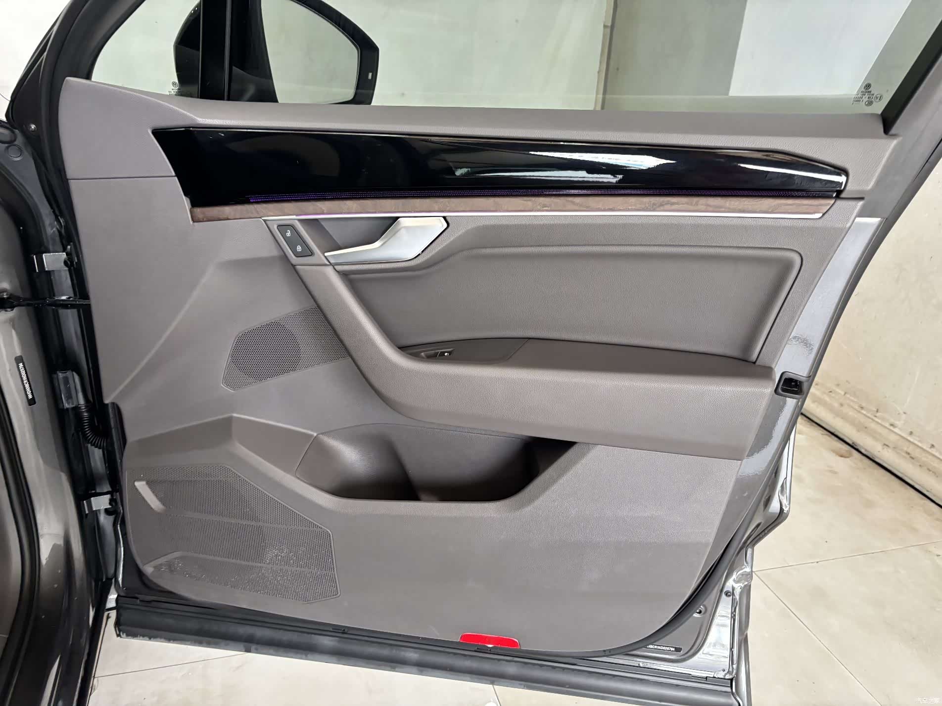Volkswagen Touareg, 2022 25