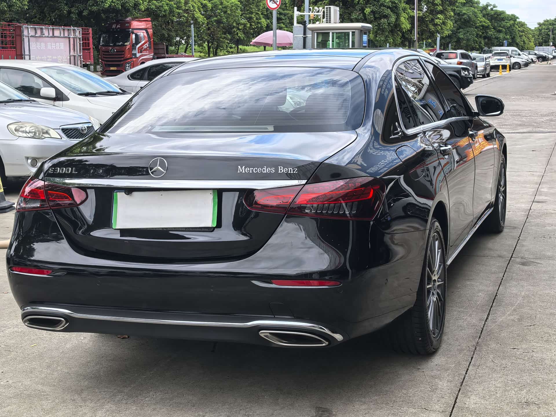 Mercedes-Benz E-Class, 2021 12