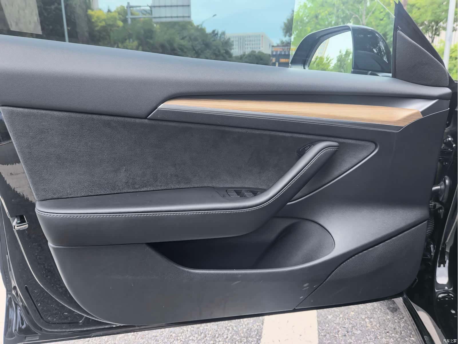 Tesla Model 3, 2023 12