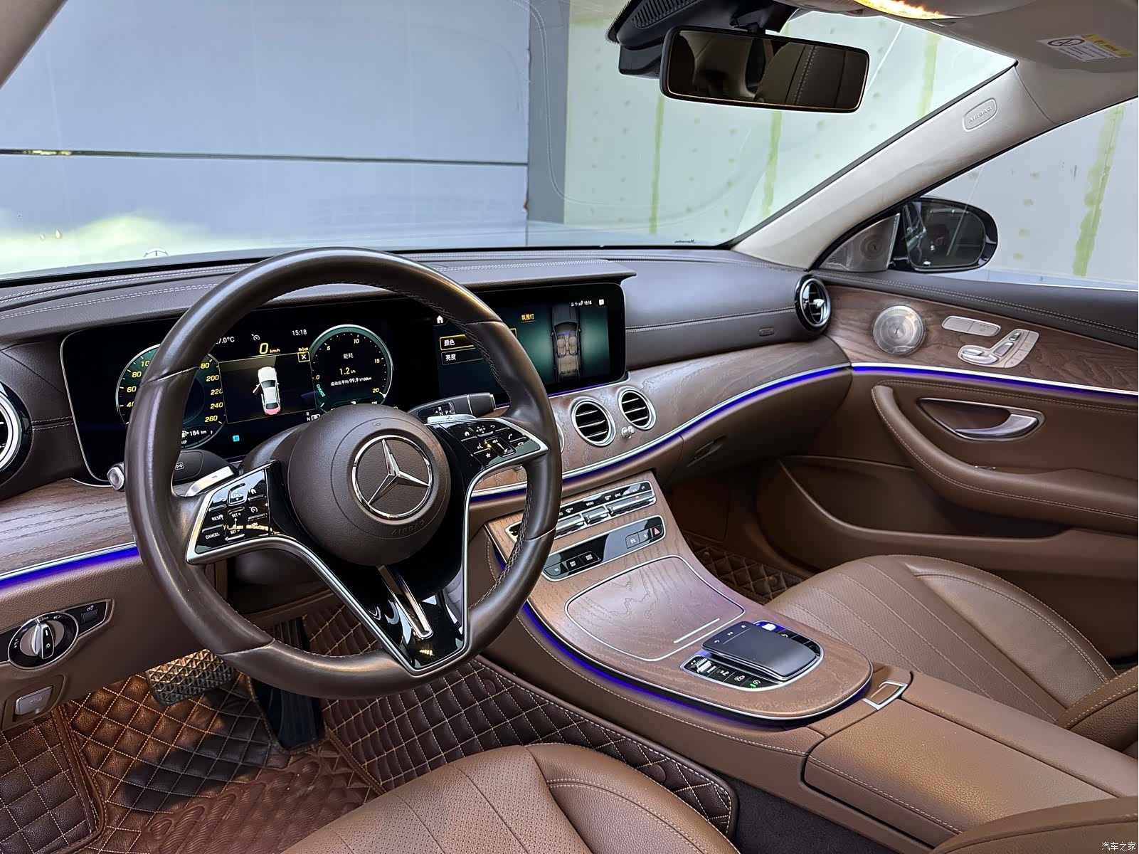Mercedes-Benz E-Class, 2022 10