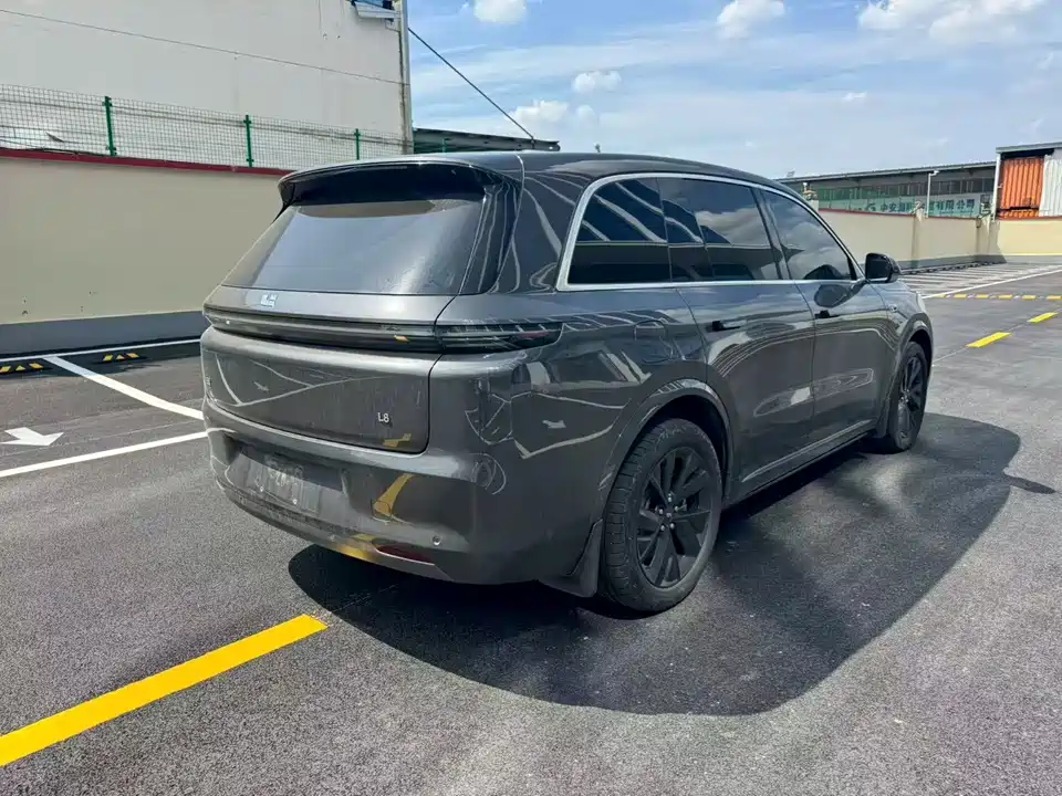 Li Auto Ideal L8