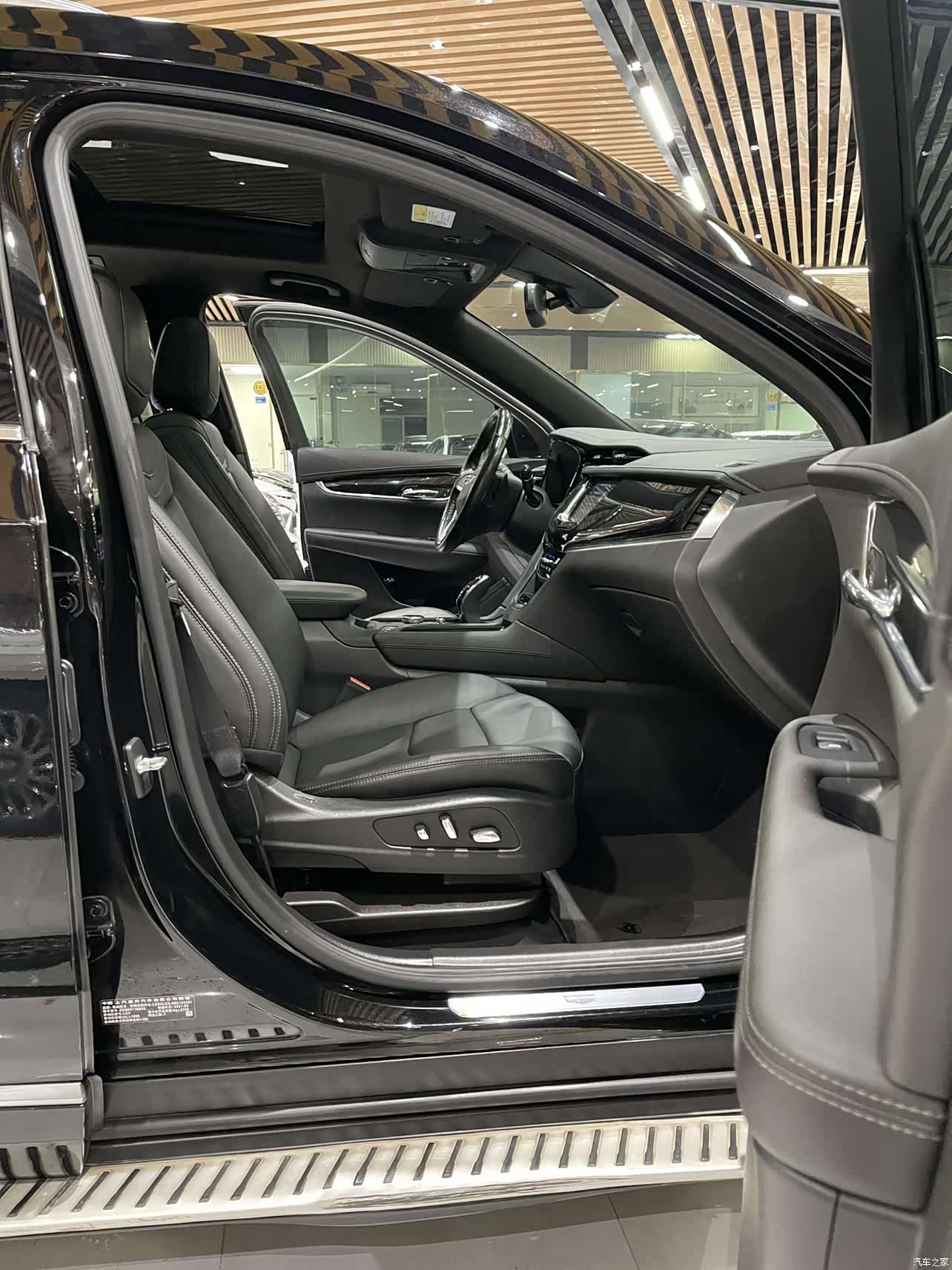 Cadillac XT6, 2021 все фото