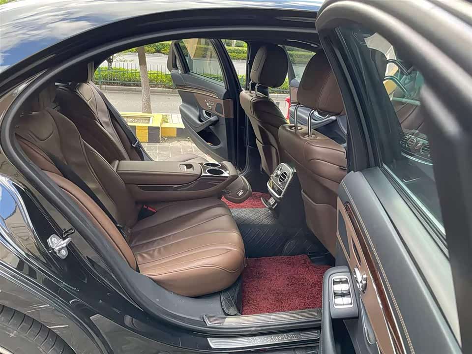 Mercedes-Benz S-class Mercedes-Benz S-class