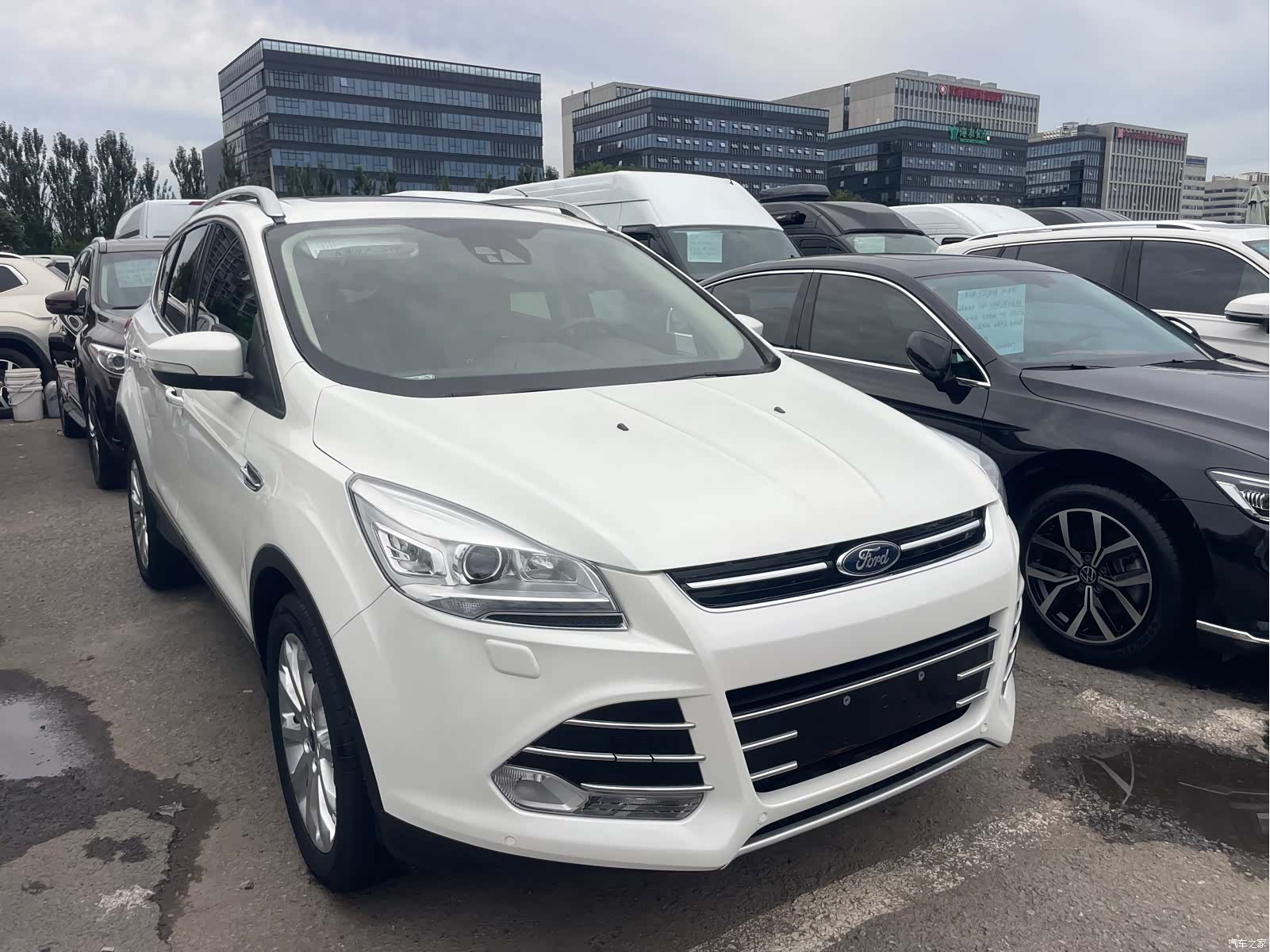 Ford Kuga, 2015 3