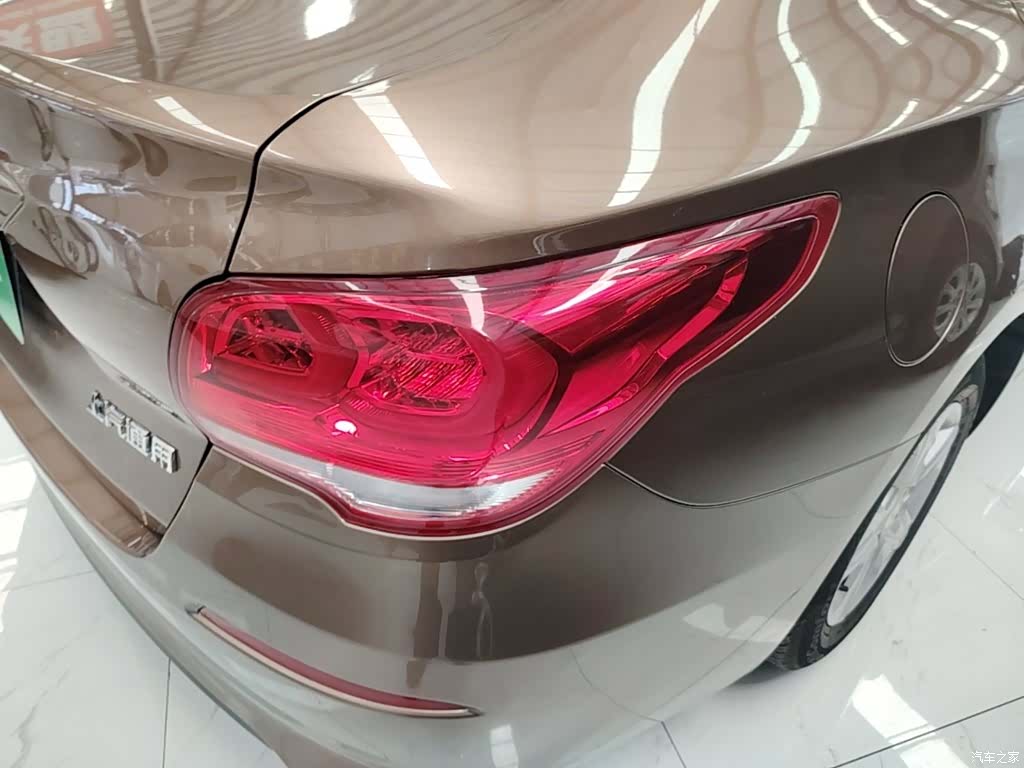 Chevrolet 320, 2019 8