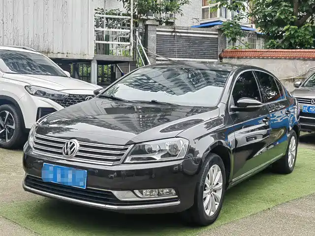 Volkswagen Magotan 2013 — купить из Китая под заказ