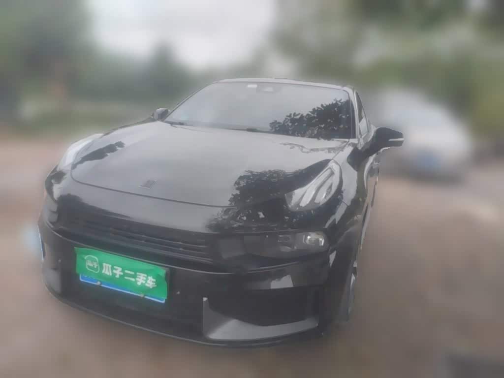 Lynk & Co 03
