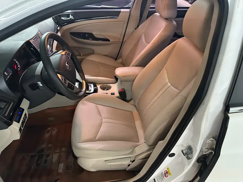 BYD e5 BYD e5