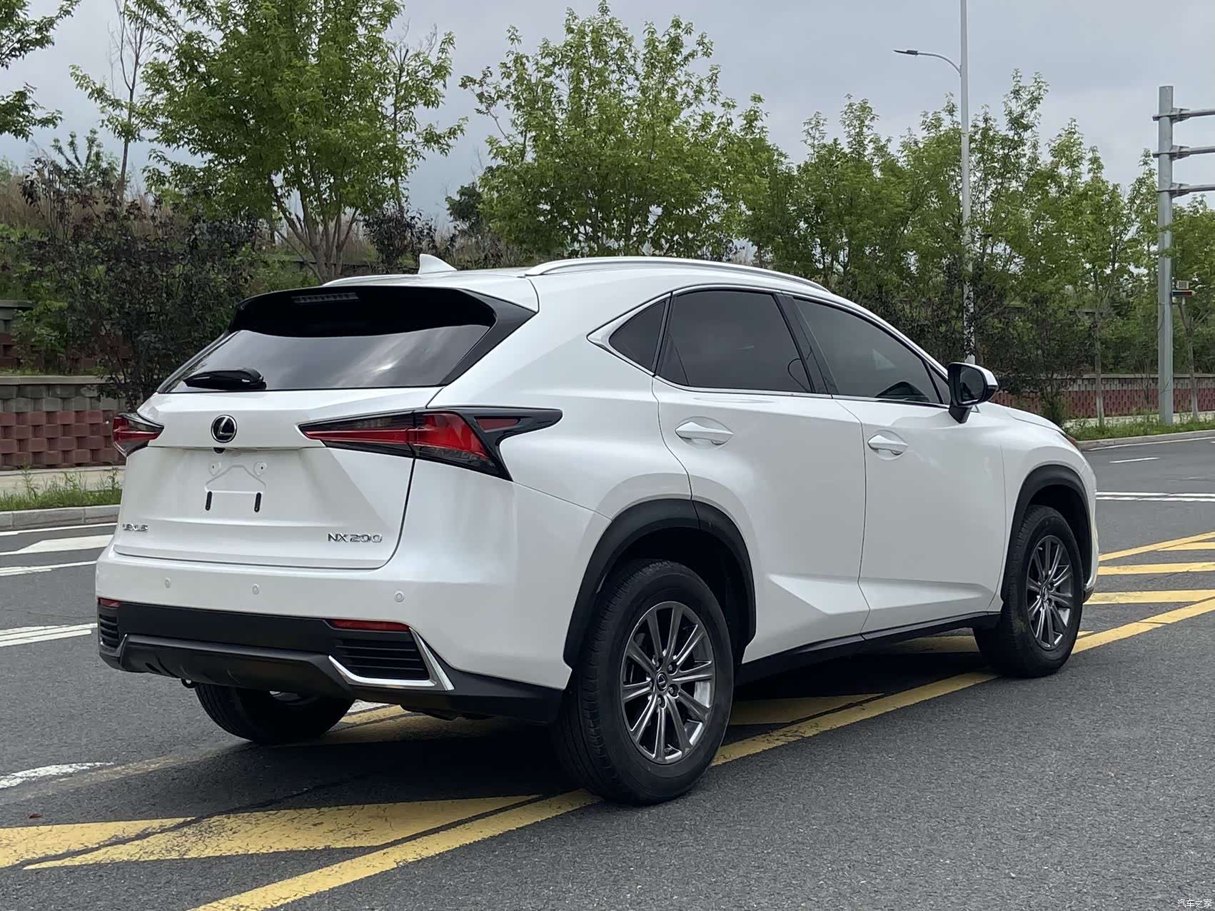 Lexus NX, 2020 14