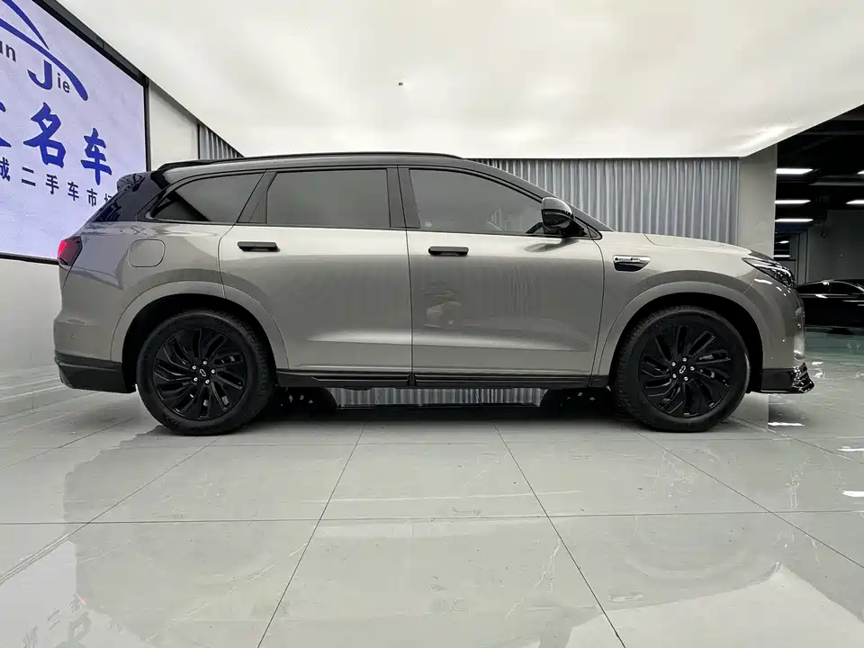 AITO Ask the world M7