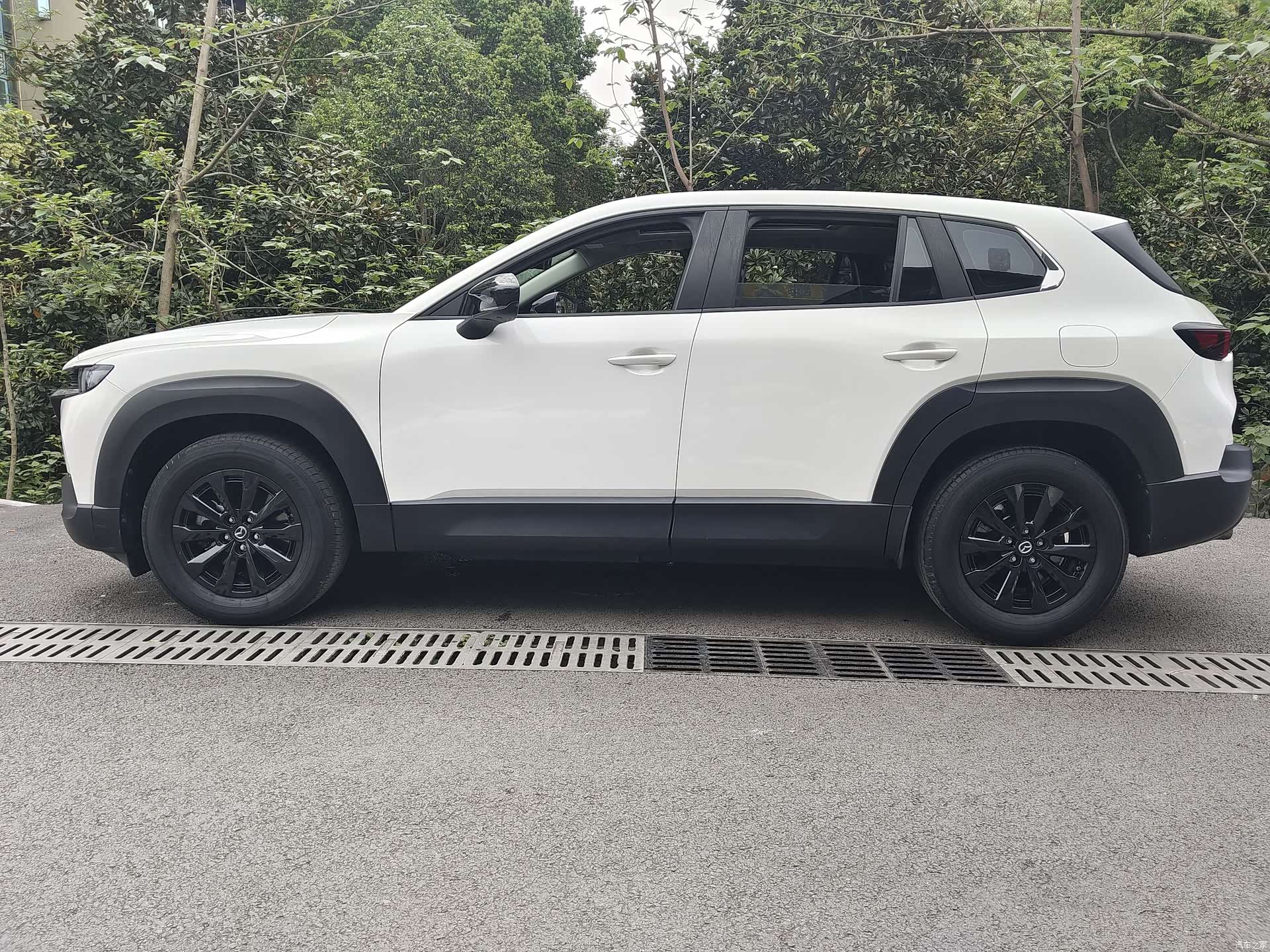 Mazda CX-50, 2023 все фото