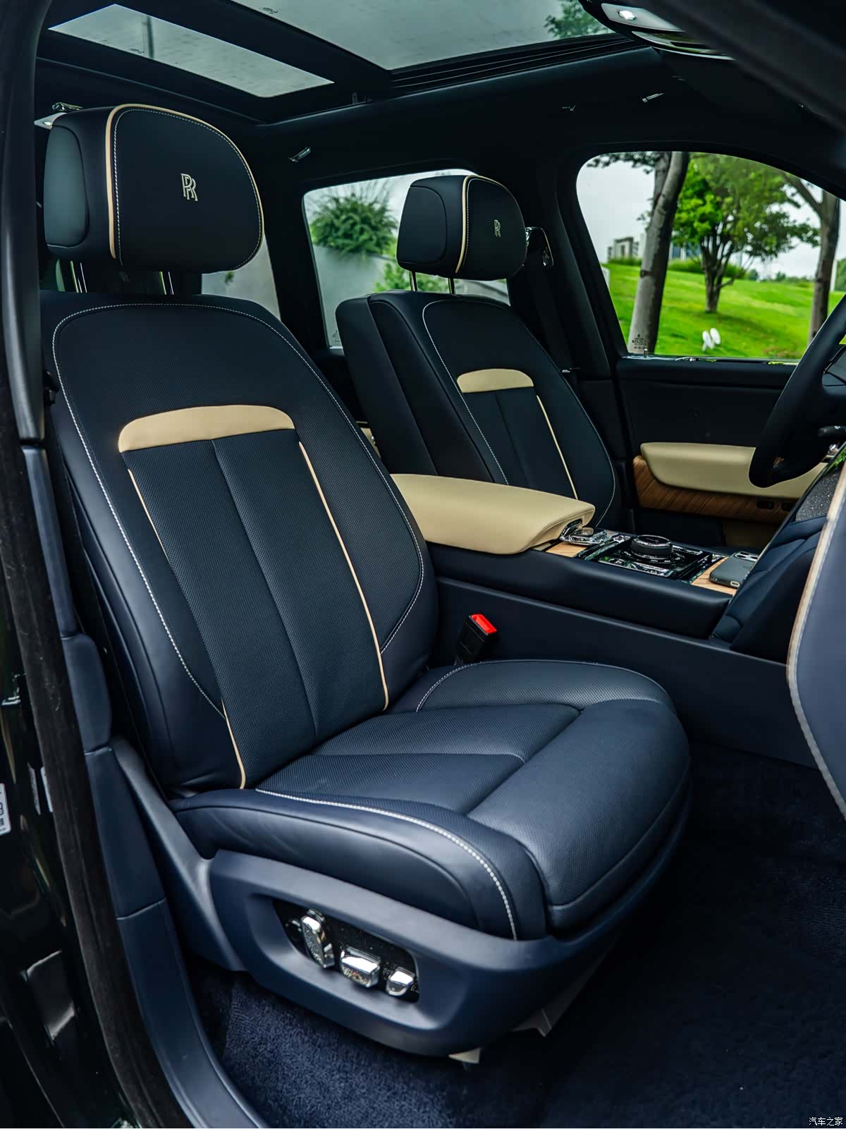 Rolls-Royce Cullinan, 2020 6